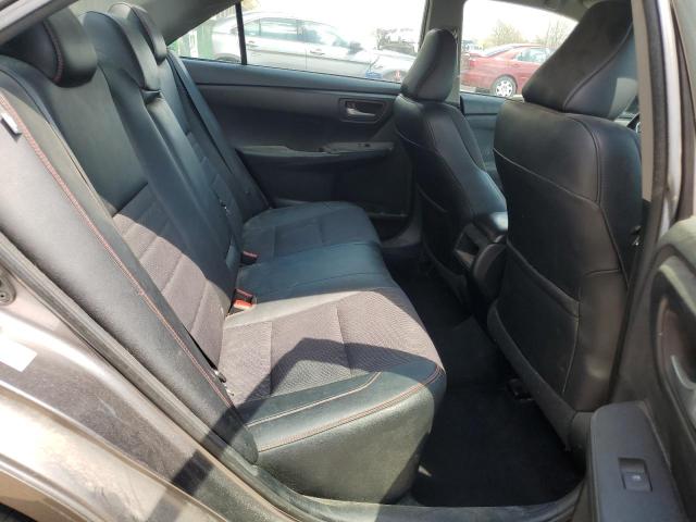 4T1BF1FK4HU287171 - 2017 TOYOTA CAMRY LE GRAY photo 10