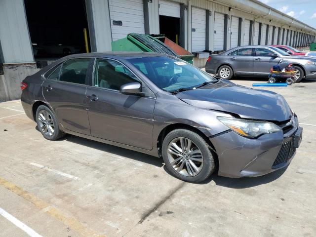 4T1BF1FK4HU287171 - 2017 TOYOTA CAMRY LE GRAY photo 4