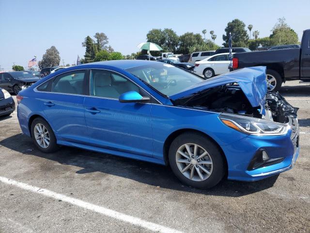 5NPE24AF4KH751960 - 2019 HYUNDAI SONATA SE BLUE photo 4