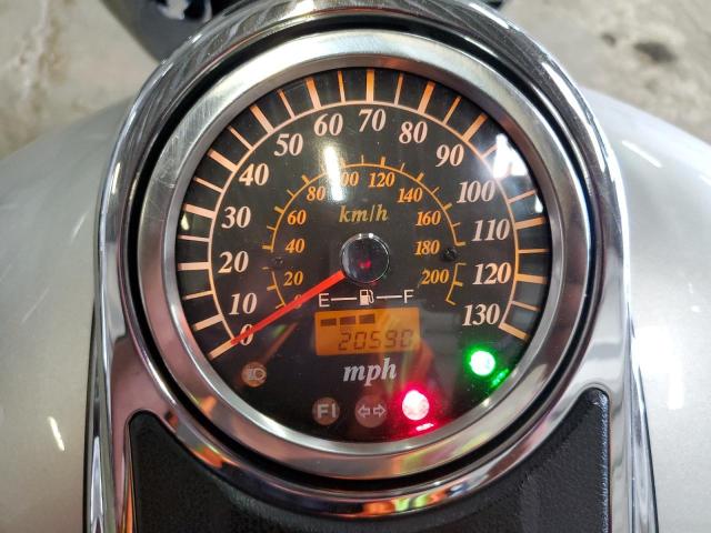 JS1VY52A372101544 - 2007 SUZUKI VL1500 SILVER photo 8