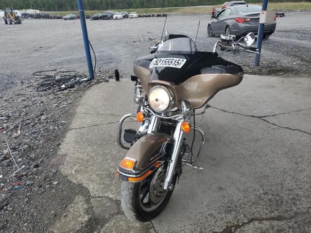 1HD1FCW1X4Y622678 - 2004 HARLEY-DAVIDSON FLHTCUI 双色 照片 2