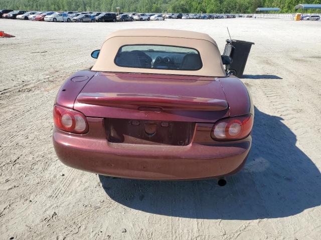 JM1NB353830302127 - 2003 MAZDA MX-5 MIATA BASE RED photo 6