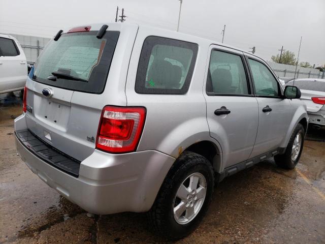 1FMCU0C79CKB54317 - 2012 FORD ESCAPE XLS SILVER photo 3