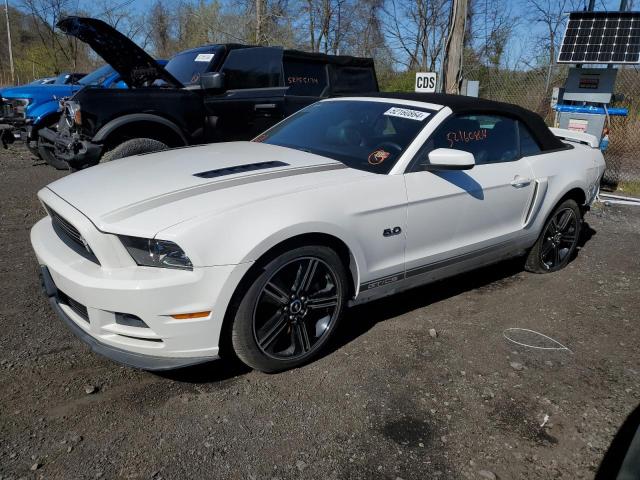 1ZVBP8FF2D5207560 - 2013 FORD MUSTANG GT WHITE photo 1