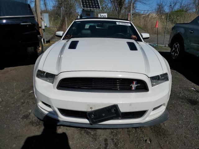 1ZVBP8FF2D5207560 - 2013 FORD MUSTANG GT WHITE photo 5