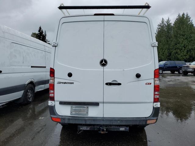 WD3PE7CC5A5465807 - 2010 MERCEDES-BENZ SPRINTER 2500 WHITE photo 6