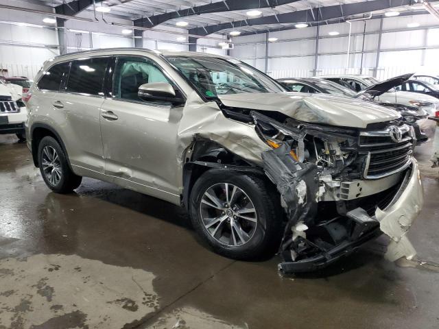 5TDJKRFH0GS343608 - 2016 TOYOTA HIGHLANDER XLE TAN photo 4