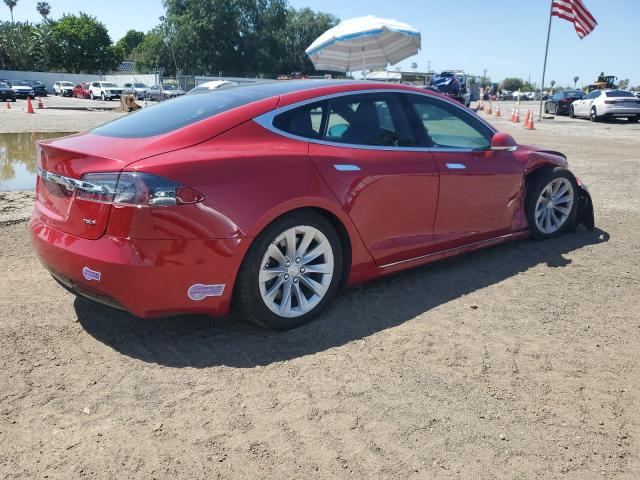 5YJSA1E20JF297943 - 2018 TESLA MODEL S RED photo 3