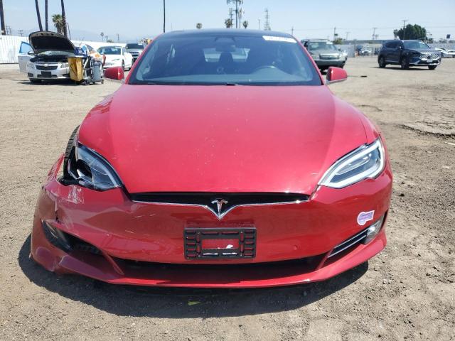 5YJSA1E20JF297943 - 2018 TESLA MODEL S RED photo 5