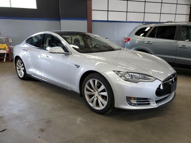 5YJSA1H19EFP57531 - 2014 TESLA MODEL S Gümüş foto 4