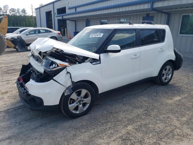 KNDJN2A24J7574546 - 2018 KIA SOUL WHITE photo 1