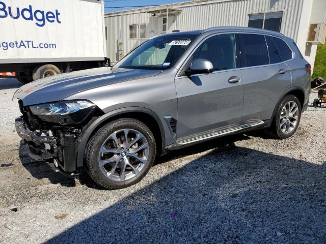 5UX23EU04R9T53615 - 2024 BMW X5 XDRIVE40I SILVER photo 1