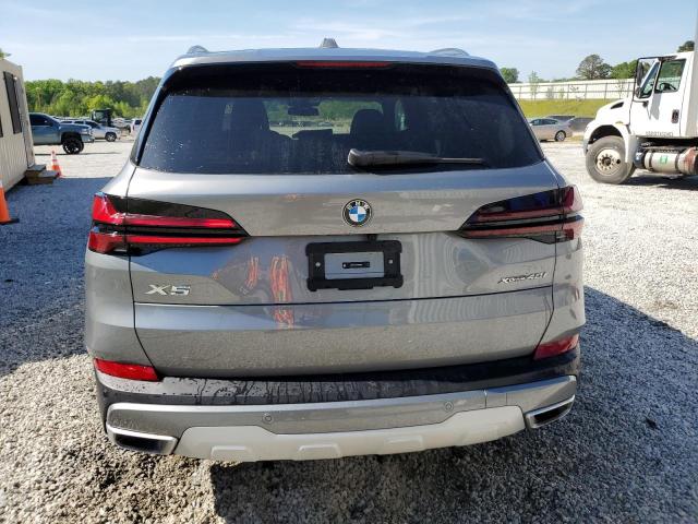 5UX23EU04R9T53615 - 2024 BMW X5 XDRIVE40I SILVER photo 6