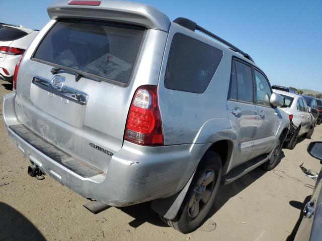 JTEZU14R070088936 - 2007 TOYOTA 4RUNNER SR5 SILVER photo 3