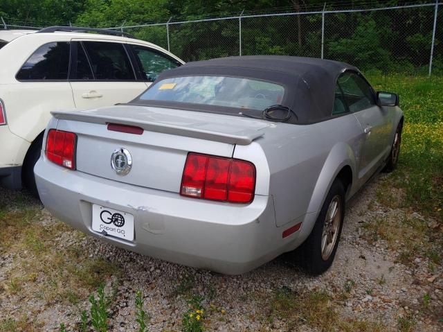 1ZVHT84N595112448 - 2009 FORD MUSTANG SILVER photo 4