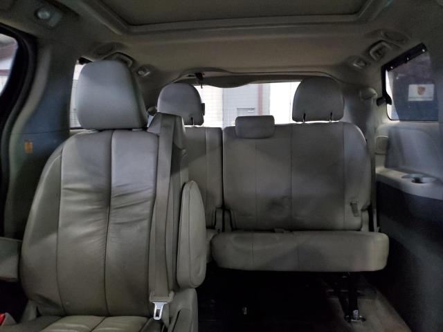 5TDDK3DC0CS032093 - 2012 TOYOTA SIENNA XLE GRAY photo 10