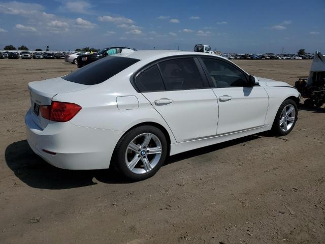 WBA3B1G59FNT04807 - 2015 BMW 320 I WHITE photo 3