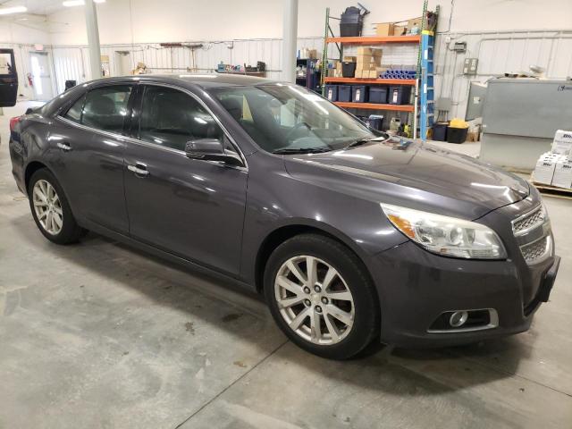 1G11H5SA7DF225334 - 2013 CHEVROLET MALIBU LTZ ნაცრისფერი ფოტო 4