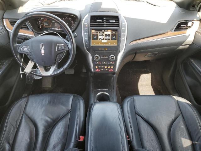 5LMCJ2C94HUL12397 - 2017 LINCOLN MKC SELECT Սև լուսանկար 8
