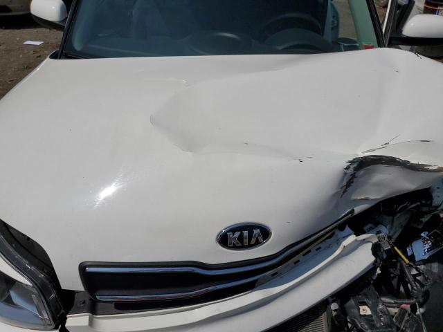 KNDJN2A22K7002764 - 2019 KIA SOUL WHITE photo 11