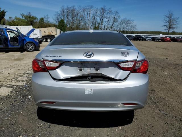 5NPEB4AC0BH076677 - 2011 HYUNDAI SONATA GLS SILVER photo 6