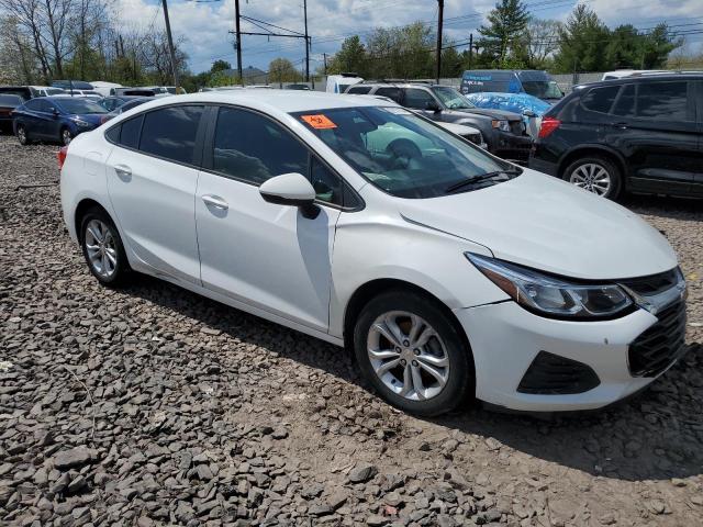 1G1BC5SM0K7133468 - 2019 CHEVROLET CRUZE LS WHITE photo 4