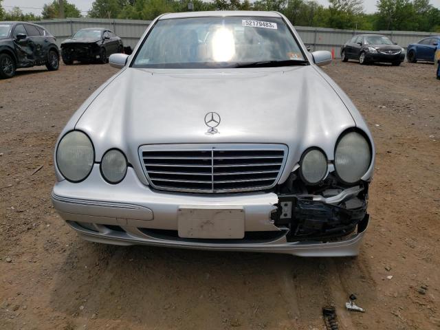 WDBJF65J6YB116566 - 2000 MERCEDES-BENZ E 320 SILVER photo 5