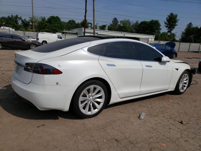 5YJSA1E20GF169727 - 2016 TESLA MODEL S Білий фото 3