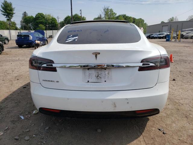 5YJSA1E20GF169727 - 2016 TESLA MODEL S Білий фото 6