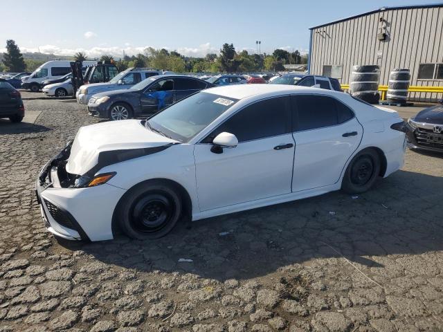 4T1T11AK3PU777092 - 2023 TOYOTA CAMRY SE NIGHT SHADE WHITE photo 1