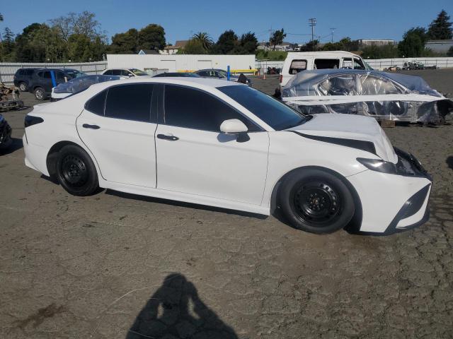 4T1T11AK3PU777092 - 2023 TOYOTA CAMRY SE NIGHT SHADE WHITE photo 4