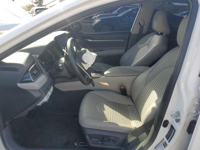 4T1T11AK3PU777092 - 2023 TOYOTA CAMRY SE NIGHT SHADE WHITE photo 7