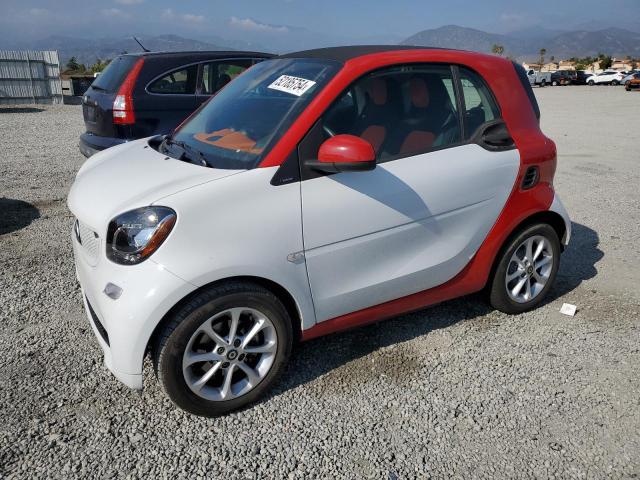 WMEFJ9BA4JK313450 - 2018 SMART FORTWO TWO TONE photo 1