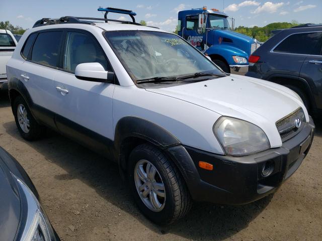 KM8JN72D77U642115 - 2007 HYUNDAI TUCSON SE WHITE photo 4