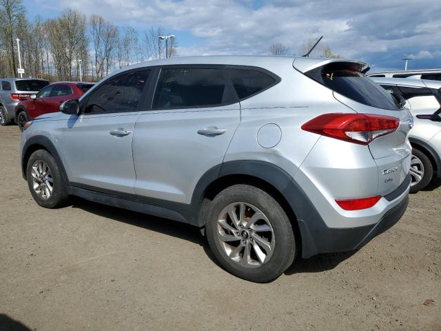 KM8J2CA47JU828215 - 2018 HYUNDAI TUCSON SE SILVER photo 2