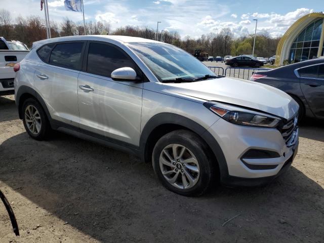 KM8J2CA47JU828215 - 2018 HYUNDAI TUCSON SE SILVER photo 4