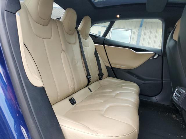 5YJSA1E29GF128030 - 2016 TESLA MODEL S BLUE photo 10