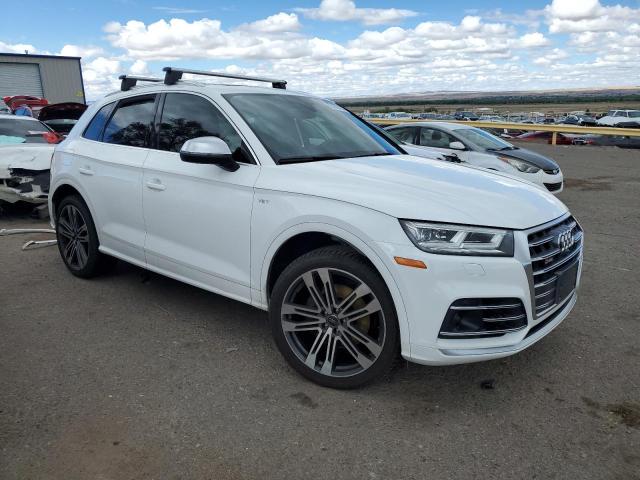 WA1C4AFYXJ2222534 - 2018 AUDI SQ5 PRESTIGE WHITE photo 4