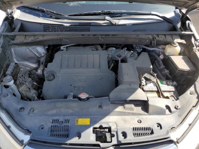 5TDKKRFH5GS502613 - 2016 TOYOTA HIGHLANDER XLE GRAY photo 11