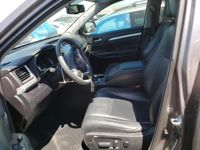 5TDKKRFH5GS502613 - 2016 TOYOTA HIGHLANDER XLE GRAY photo 7