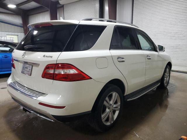 4JGDA5HB8DA180261 - 2013 MERCEDES-BENZ ML 350 4MATIC WHITE photo 3