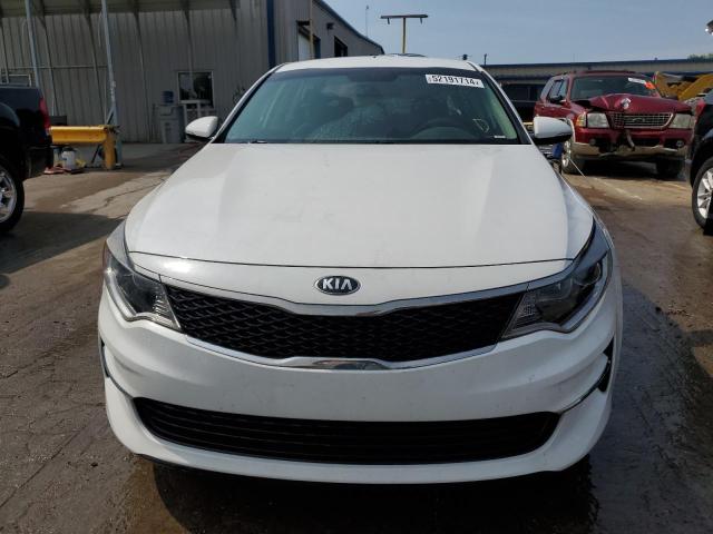 5XXGT4L36GG051921 - 2016 KIA OPTIMA LX WHITE photo 5