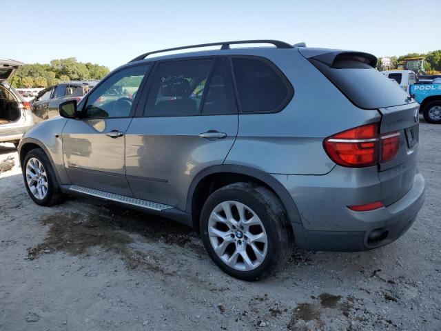 5UXZV4C59BL403143 - 2011 BMW X5 XDRIVE35I GRAY photo 2