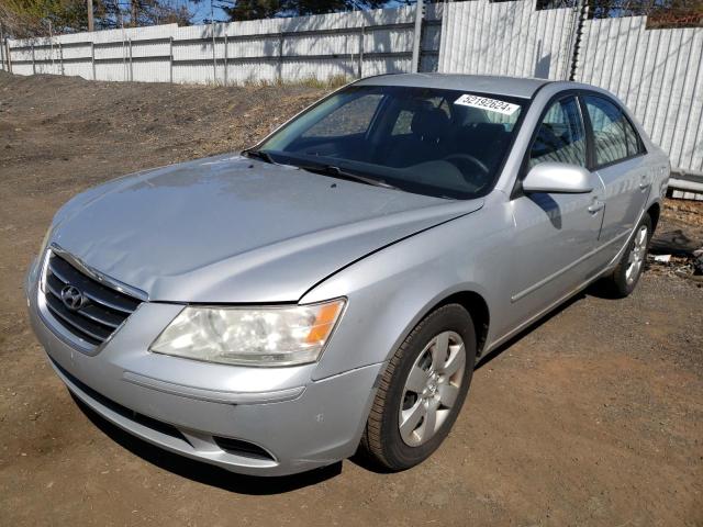 5NPET4AC9AH599059 - 2010 HYUNDAI SONATA GLS SILVER photo 1