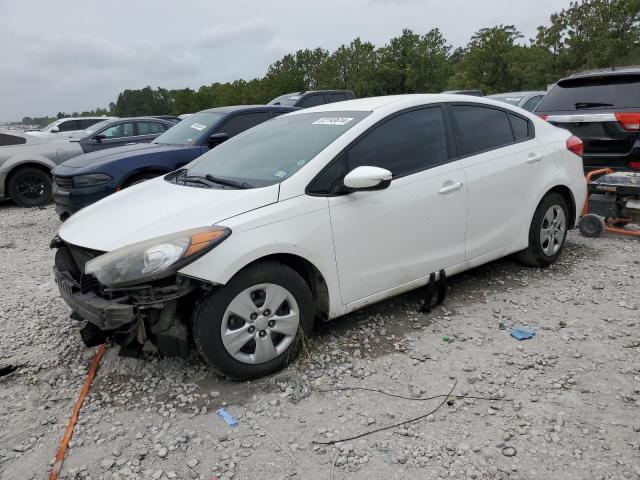 KNAFK4A62G5606487 - 2016 KIA FORTE LX WHITE photo 1