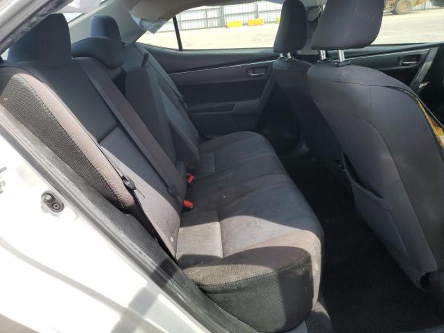 5YFBURHE4HP644314 - 2017 TOYOTA COROLLA L SILVER photo 10