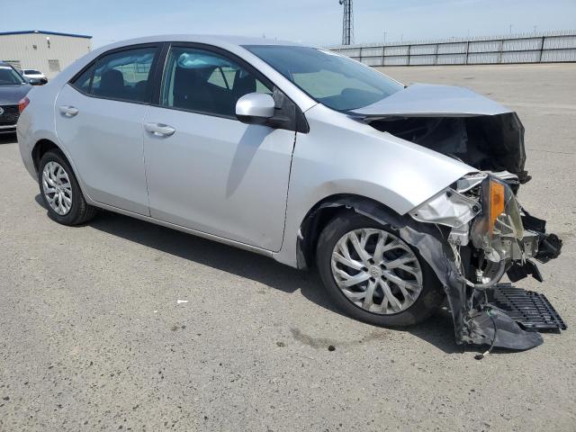 5YFBURHE4HP644314 - 2017 TOYOTA COROLLA L SILVER photo 4