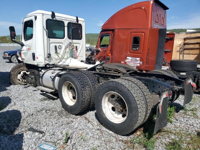 3AKJHLDVXNSNU1855 - 2022 FREIGHTLINER CASCADIA 1 WHITE photo 3