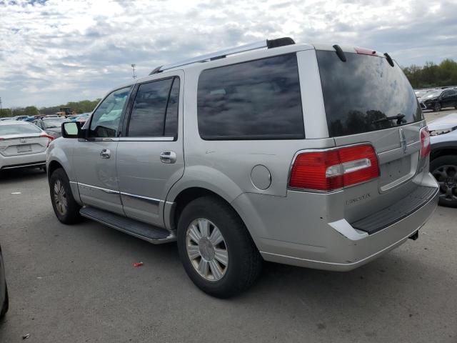 5LMFU28537LJ21357 - 2007 LINCOLN NAVIGATOR SILVER photo 2