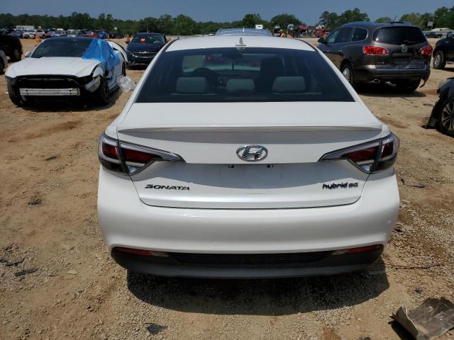 KMHE24L19GA035373 - 2016 HYUNDAI SONATA HYBRID WHITE photo 6